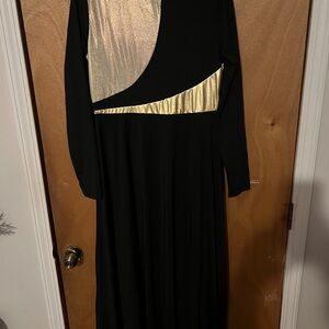 Chic Black and Gold Long Sleeve Dress